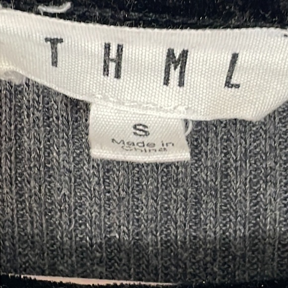 THML Ribbed Peplum Top - Picture 2 of 4